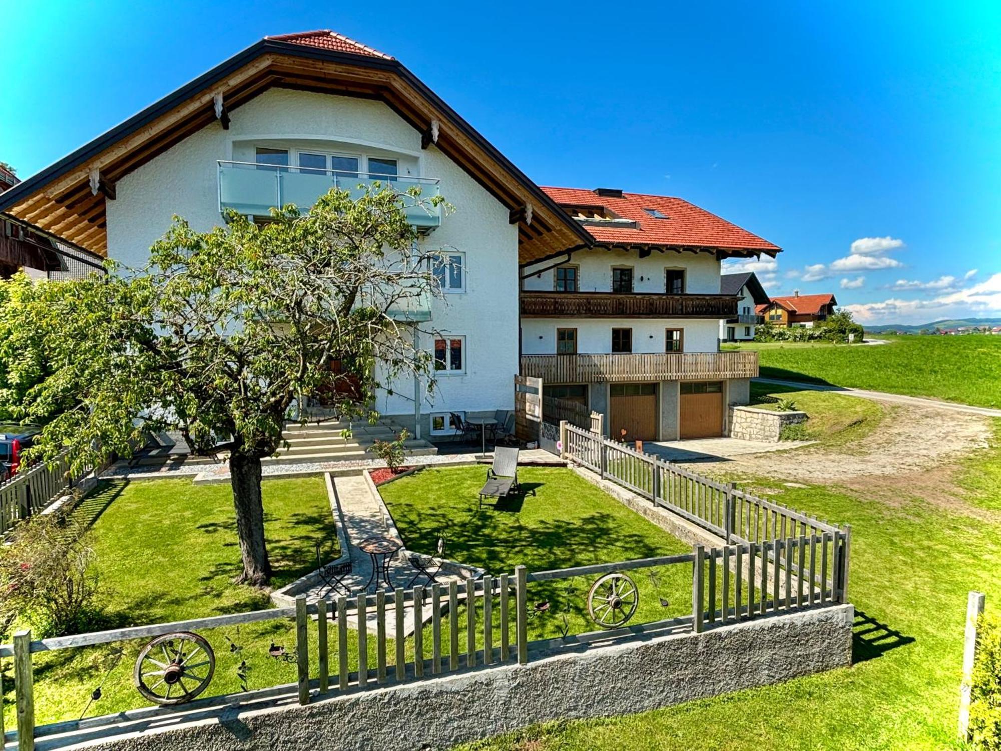 Gaesthaus "Seeblick" Зикирхен-ам-Валерзи Екстериор снимка